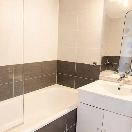 Apartment Appartement 4 Personnes - Residence St Clair - Piscine - Grande Roue Cap D'Agde